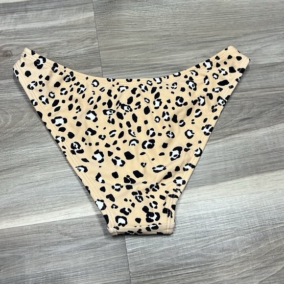 Xhilaration bathing suit bikini bottoms size small NWT - Picture 5 of 7